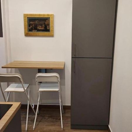 Suite Napoletana Napoli Bagian luar foto