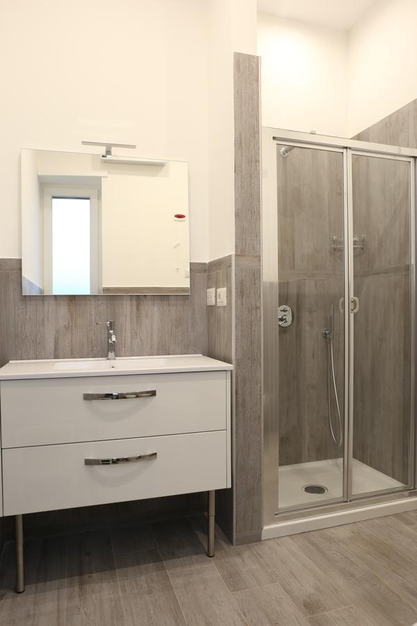 Suite Napoletana Napoli Bagian luar foto