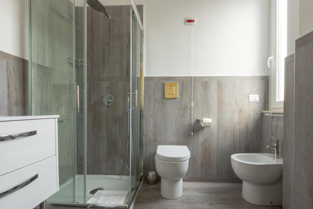 Suite Napoletana Napoli Bagian luar foto