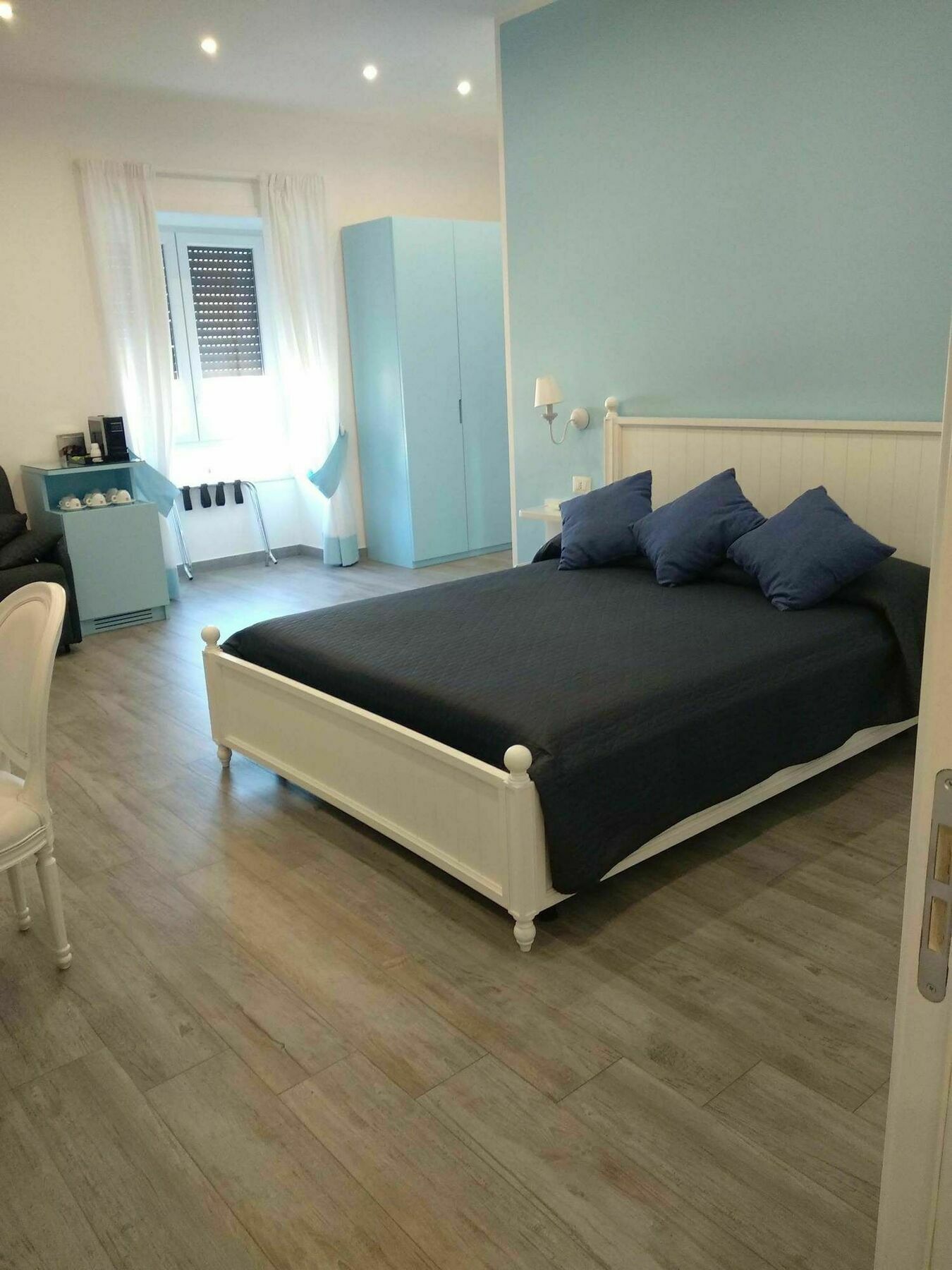 Suite Napoletana Napoli Bagian luar foto