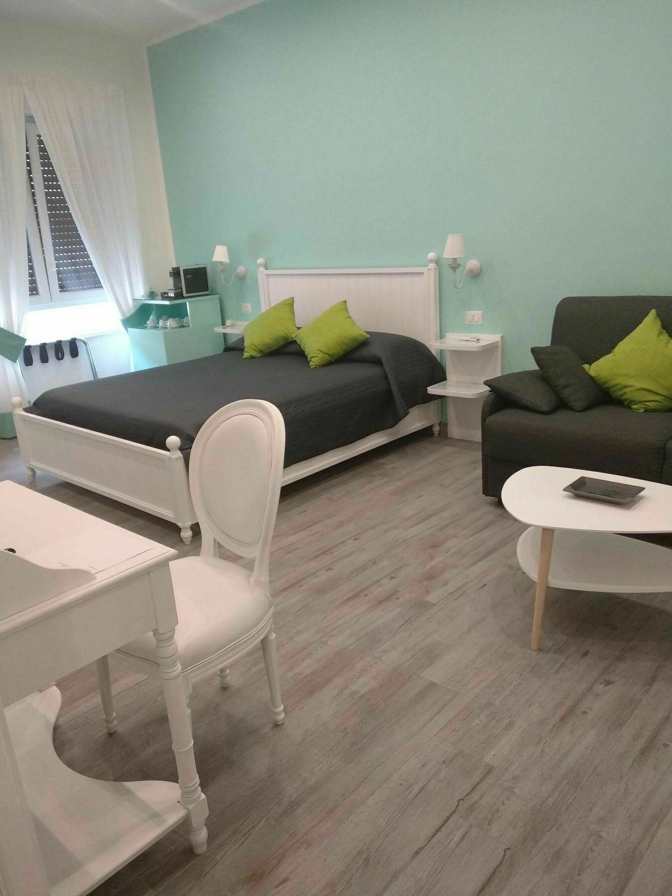 Suite Napoletana Napoli Bagian luar foto
